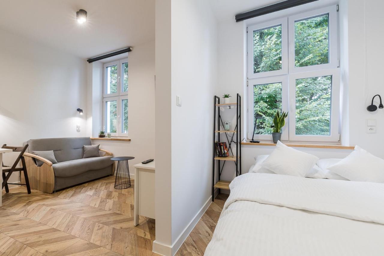 דירות לסקו Apartament Na Plantach מראה חיצוני תמונה